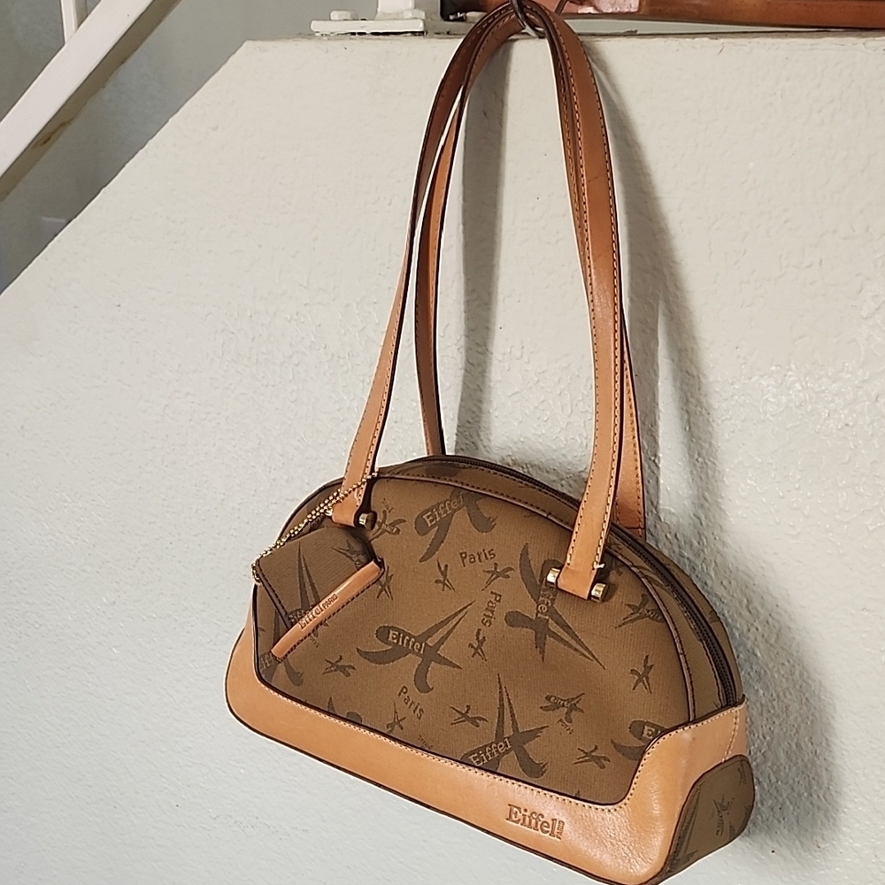 LeTour Eiffel Vintage Elegant Tan and Brown Shoulder Bag - Picture 2 of 16